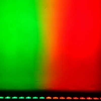 18x8W DMX512 RGBW 4 en 1 lave-murs LED Lumières extérieures Lumière linéaire Pour l'éclairage de la scène de fête