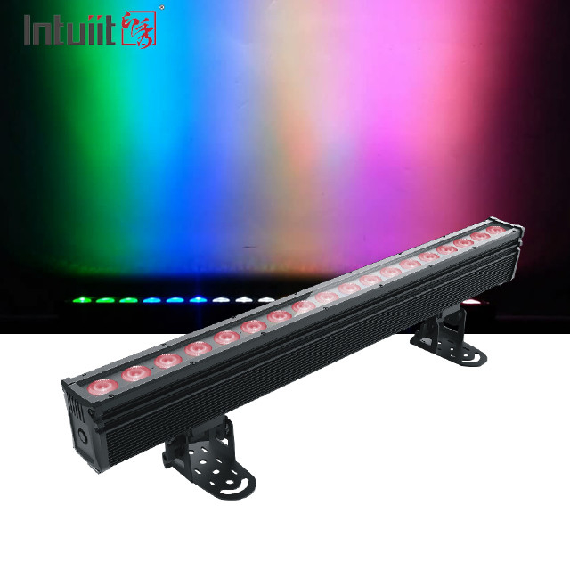 18×10W RGBW 4in1 étanche à l'eau extérieure LED Wall Wash Light DMX Scene Extérieur Pixel LED Bar Lighting IP65 Projection Lumières