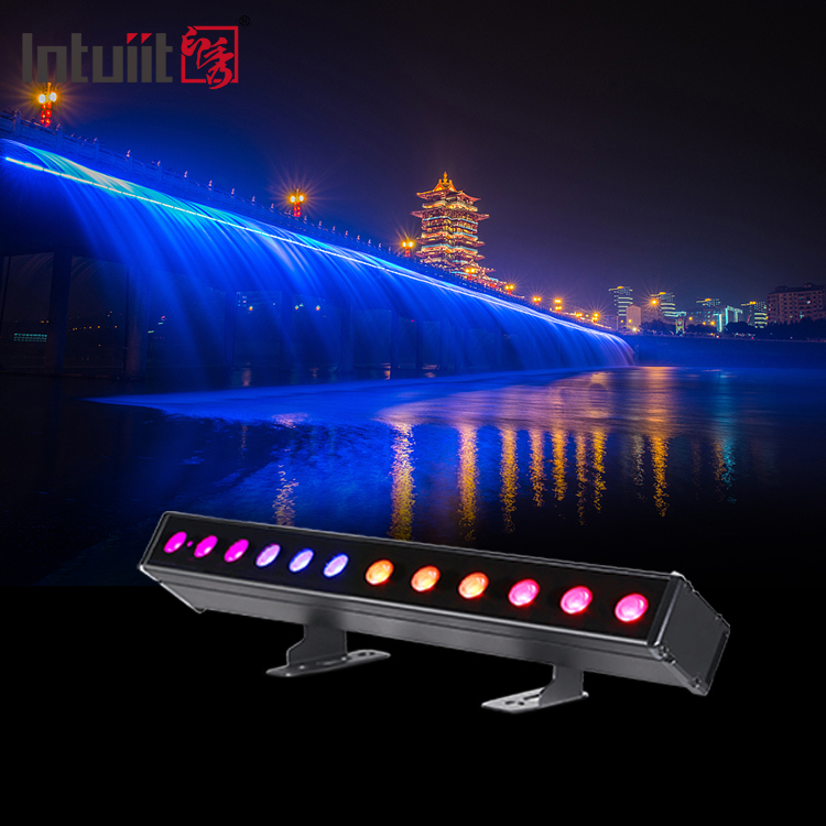12*2W 4 en 1 IP65 LED Wash Bar batterie alimentée par des lumières de projection RGBW