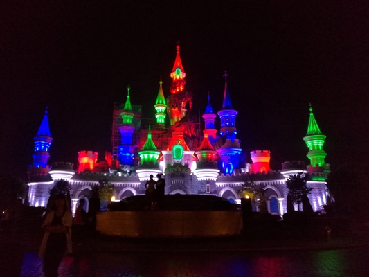 12x10w LED étanche à l'eau Par Light RGBW 4 en 1 IP65 DMX512 Lumière de lavage de scène Pour le projet Fantawild Cartoon Castle